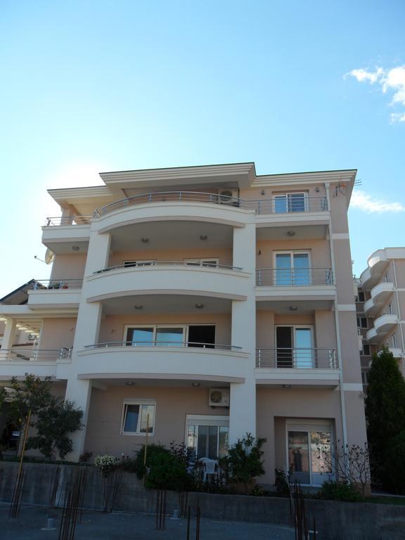 Apartment Petrovic Ulcinj Exteriör bild
