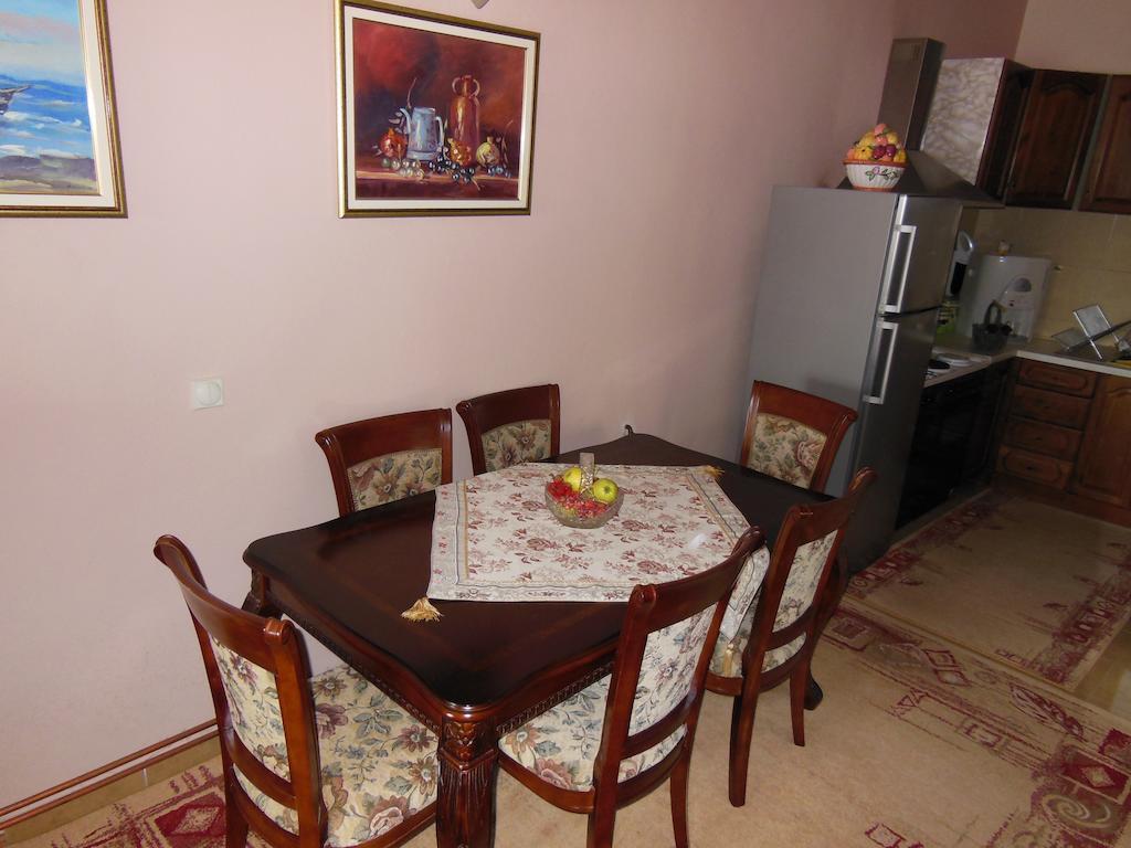 Apartment Petrovic Ulcinj Exteriör bild