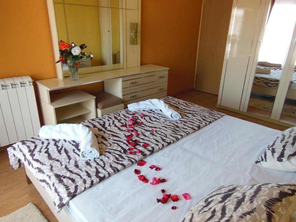 Apartment Petrovic Ulcinj Rum bild